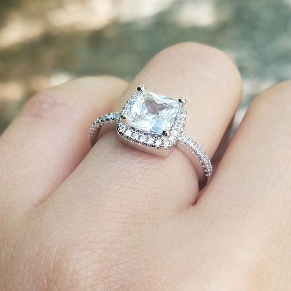 Princess Cut Halo Engagement Ring - Picture 3 of 5